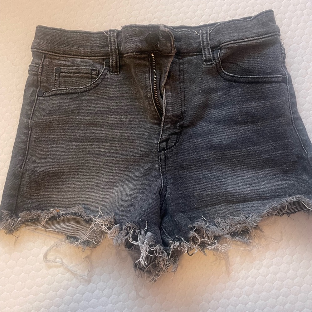 Celebrity pink shorts. Dark grey/ black color.